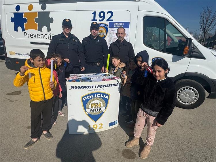 Slika \PU_V\vijesti\2026\Preventivne aktivnosti u Naselju Roma\IMG-20260226-WA0007.jpg